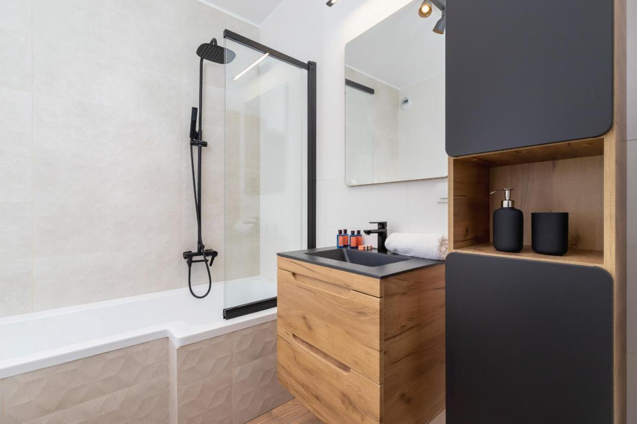 Switezianki Luxurious With Parking By Renters Prestige Apartamento Cracovia